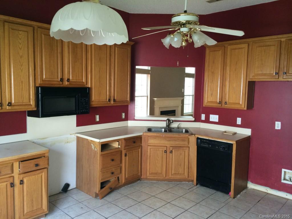8718 Sam Dee Road Charlotte, NC 28215 - Photo 5 of 7 Gallery Image 5