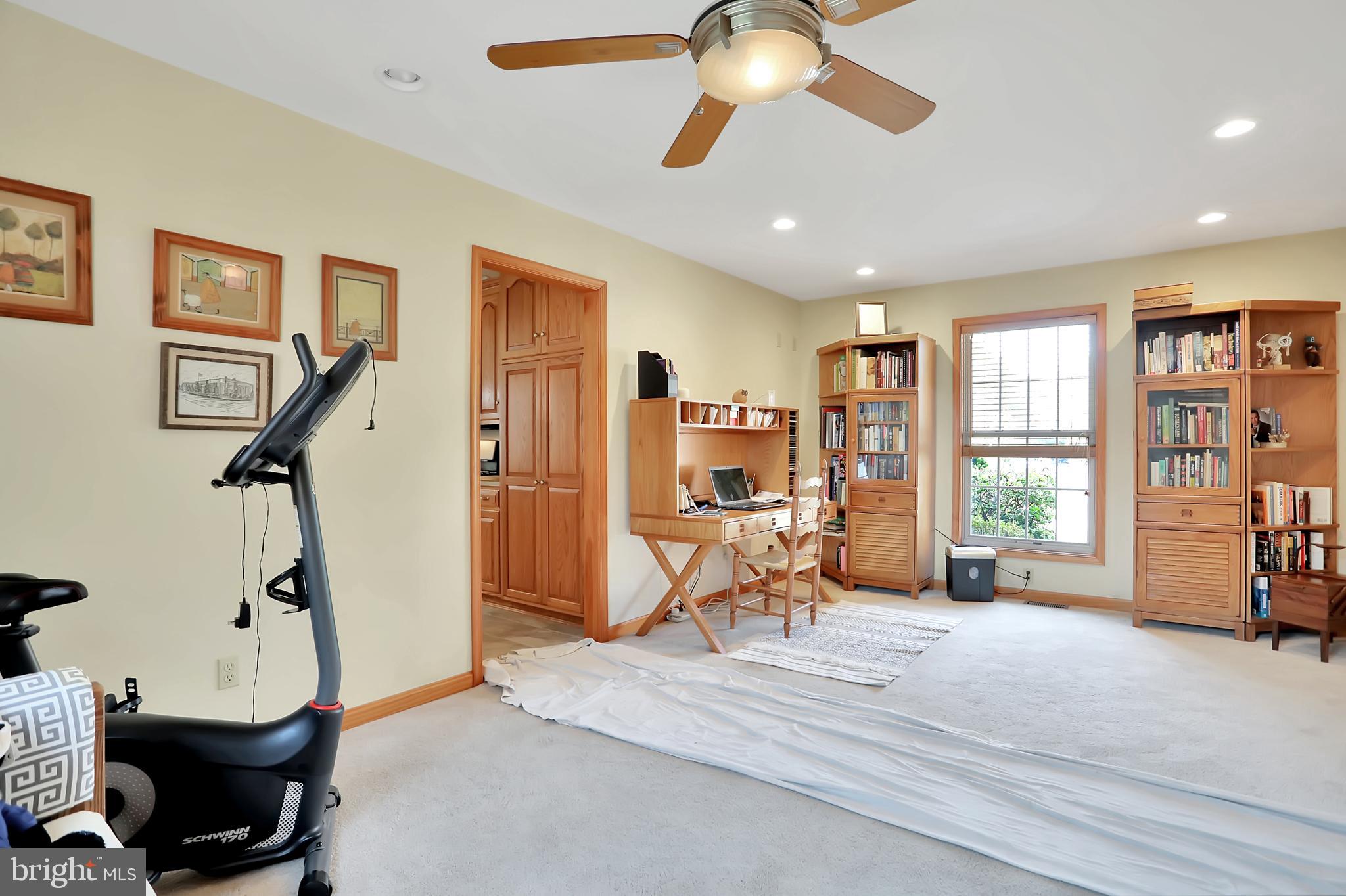 16602 Kendle Road Williamsport, MD 21795 - Photo 21 of 87 Office