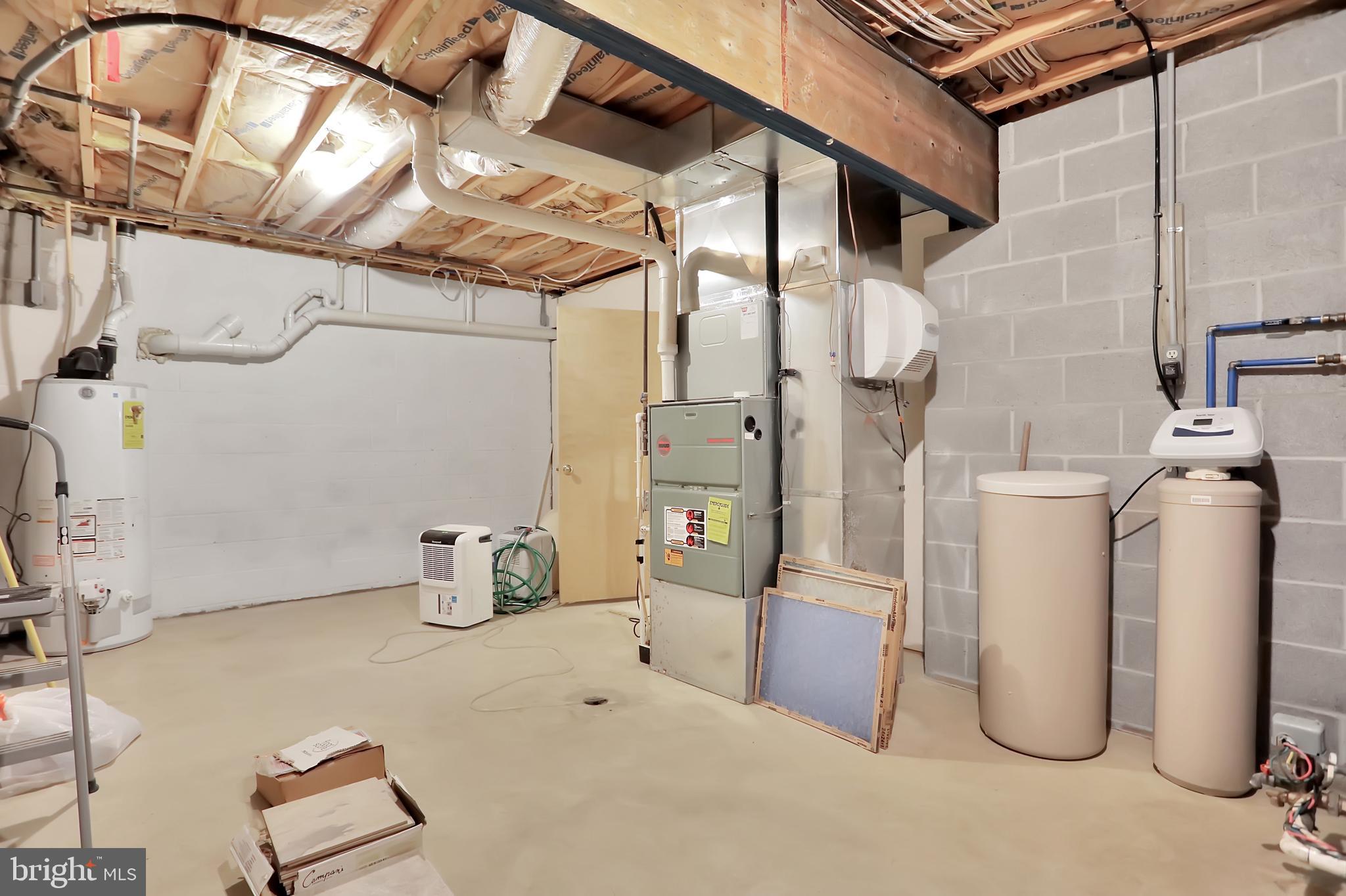 16602 Kendle Road Williamsport, MD 21795 - Photo 65 of 87 Utility room