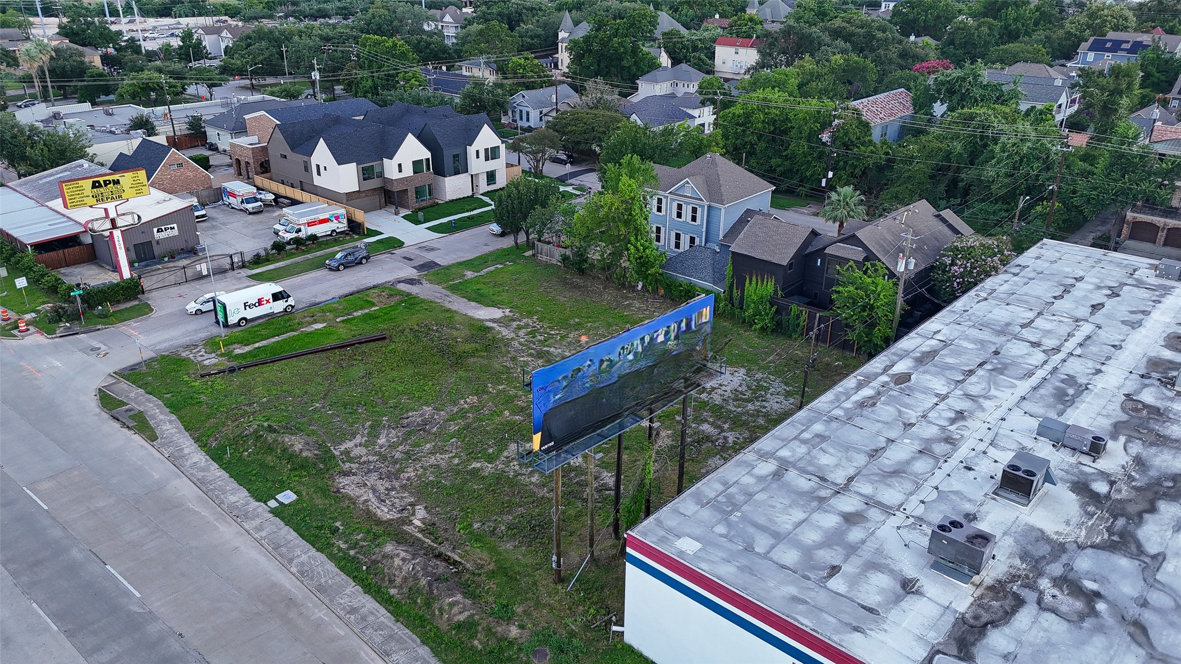 330 Harvard Street Houston, TX 77007 - Photo 5 of 8