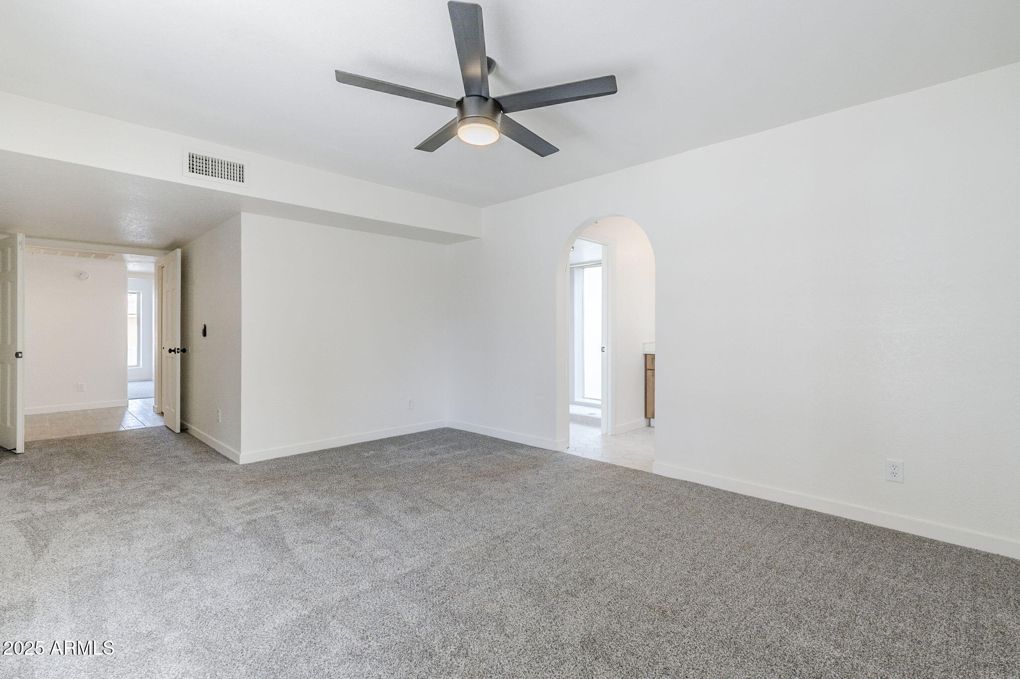 1915 West Nopal Circle Mesa, AZ 85202 - Photo 24 of 44 Primary Suite