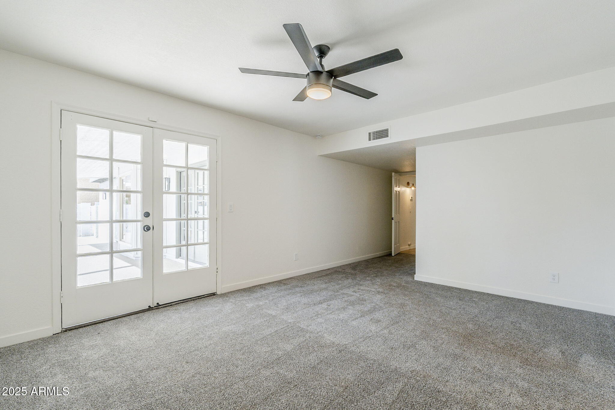 1915 West Nopal Circle Mesa, AZ 85202 - Photo 25 of 44 Primary Suite