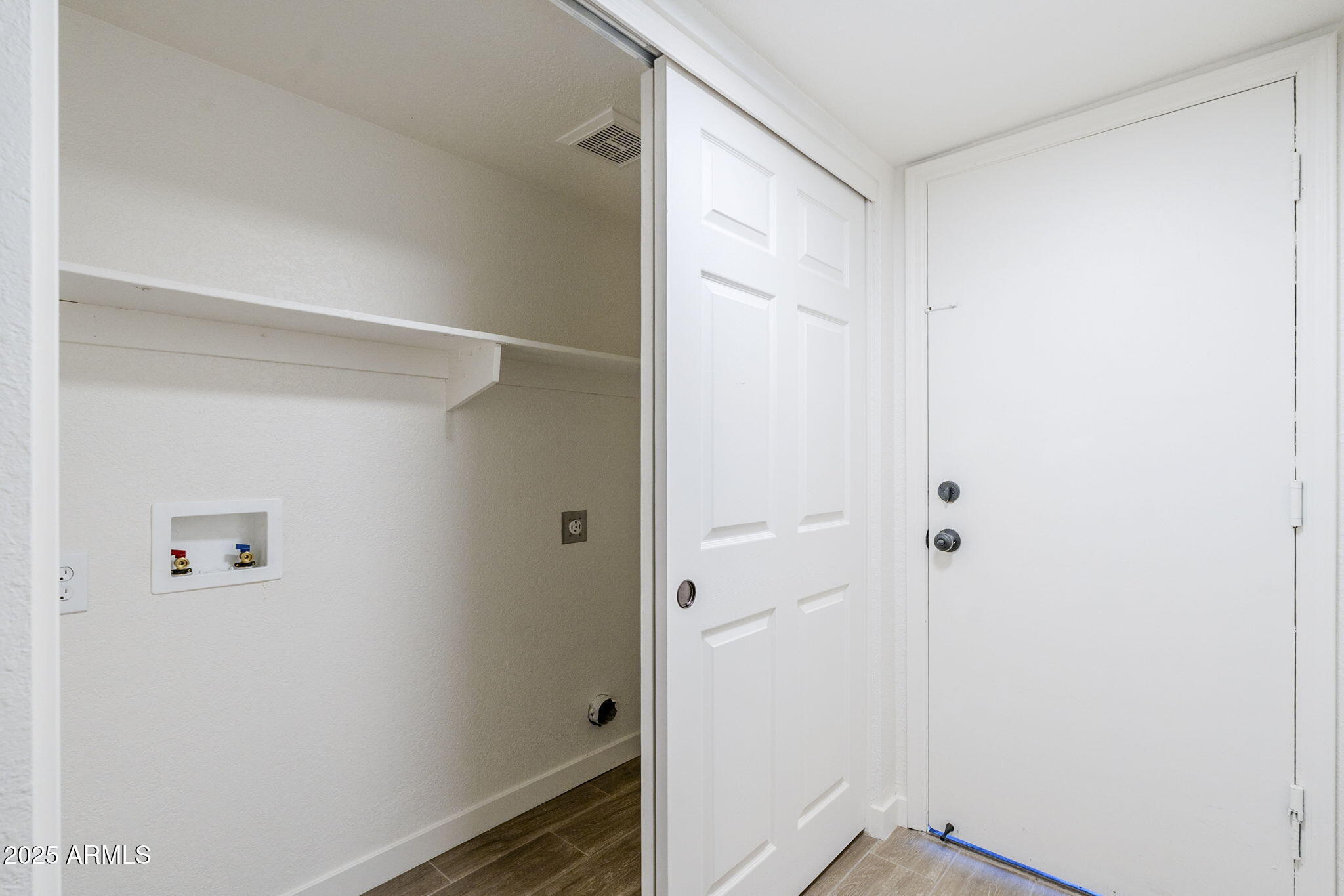 1915 West Nopal Circle Mesa, AZ 85202 - Photo 37 of 44 Laundry