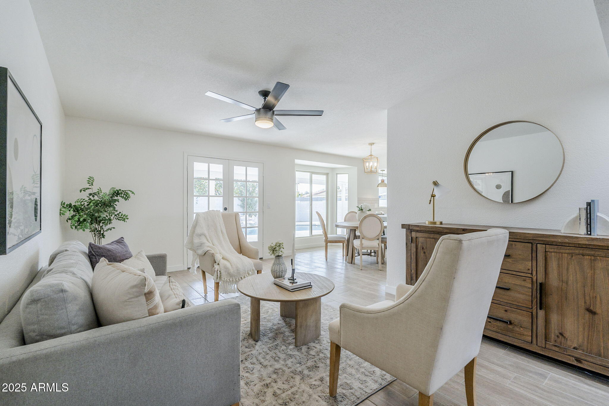 1915 West Nopal Circle Mesa, AZ 85202 - Photo 6 of 44 Family Room