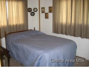 2307 East Wilshire Road Springfield, IL 62703 - Photo 7 of 13