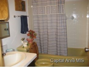 2307 East Wilshire Road Springfield, IL 62703 - Photo 9 of 13
