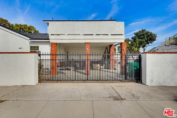 $4,950 | 2200 Easy Avenue, Long Beach, CA 90810