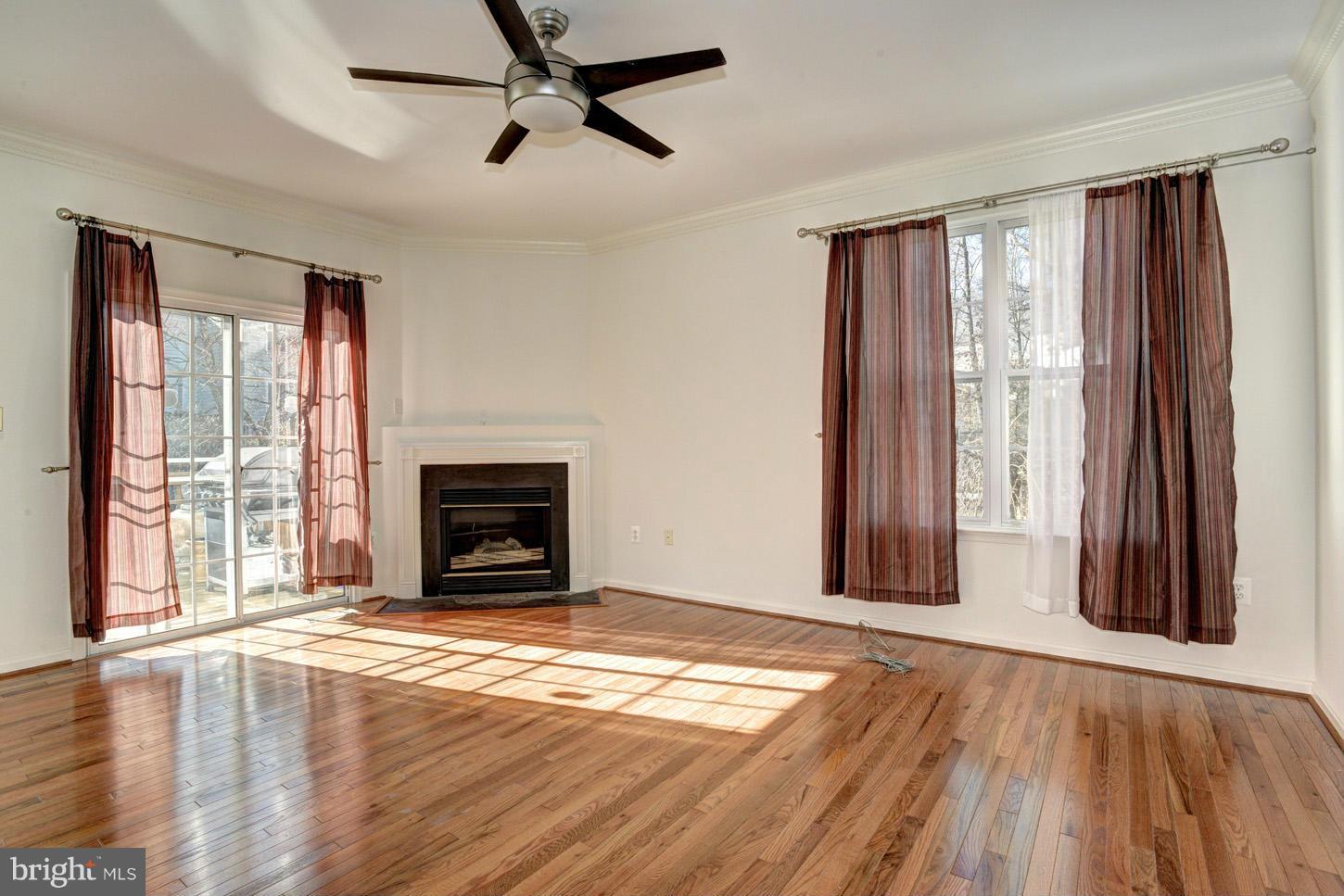 8108 Pepper Ridge Way Gaithersburg, MD 20877 - Photo 14 of 30 Family Room