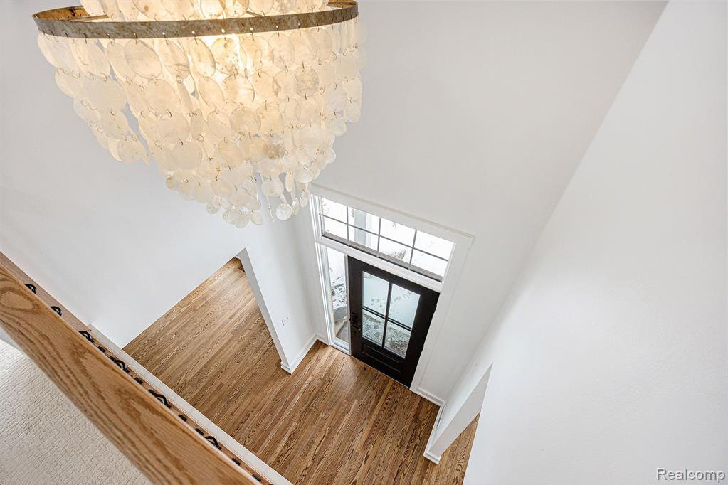 1006 Pointe Pl Boulevard Rochester, MI 48307 - Photo 4 of 33 Gallery Image 4
