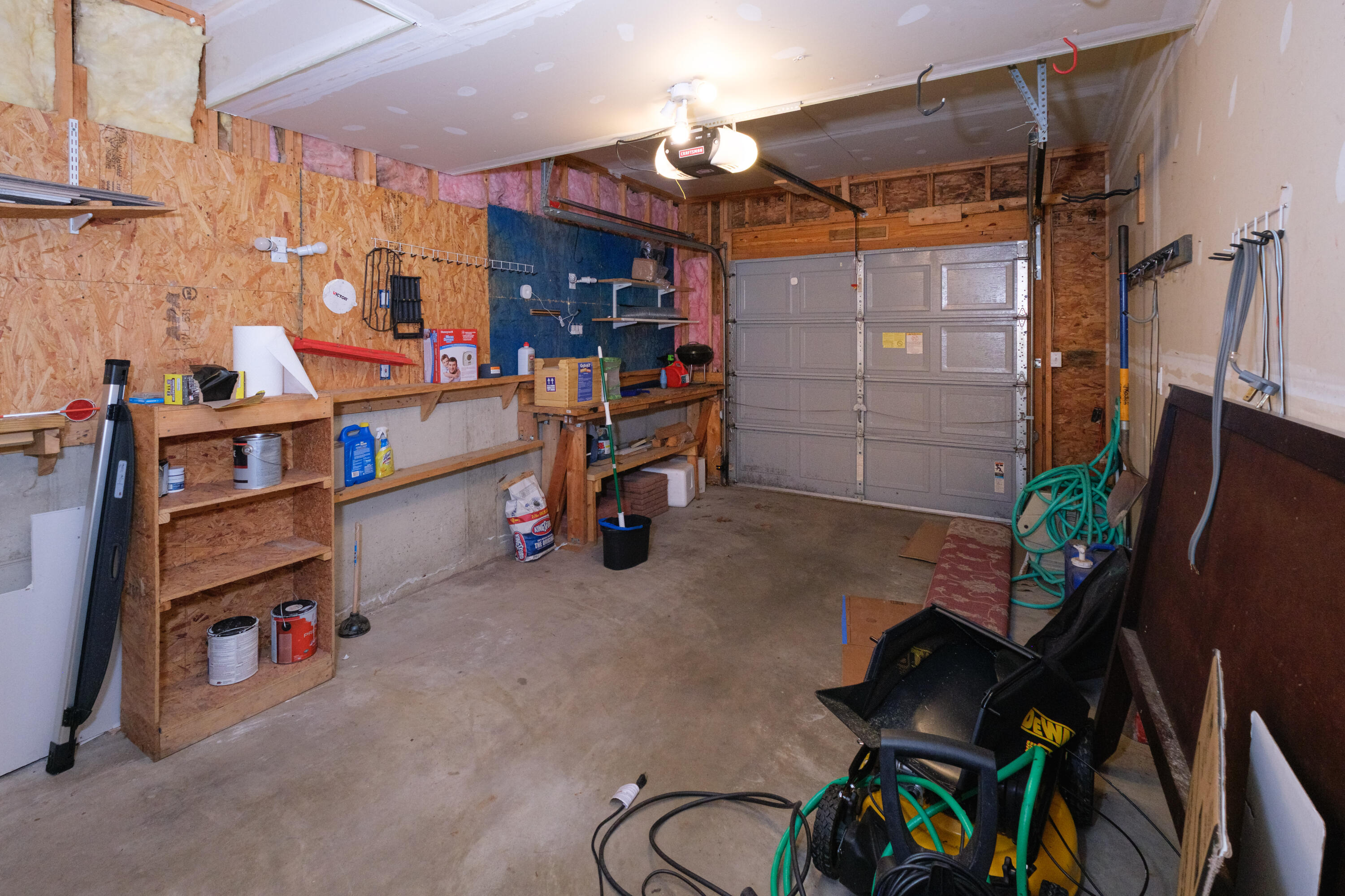 2113 Laurel Ridge Road East Stroudsburg, PA 18302 - Photo 41 of 56 2113LRRKW38