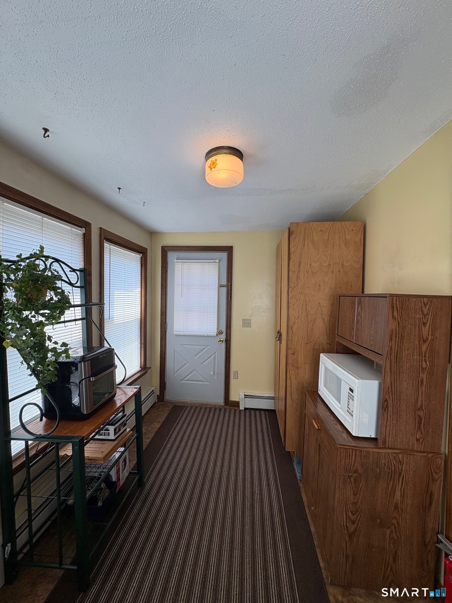 121 Yorkshire Street Torrington, CT 06790 - Photo 11 of 29