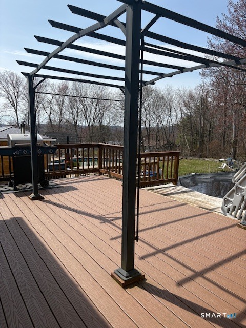 121 Yorkshire Street Torrington, CT 06790 - Photo 3 of 29