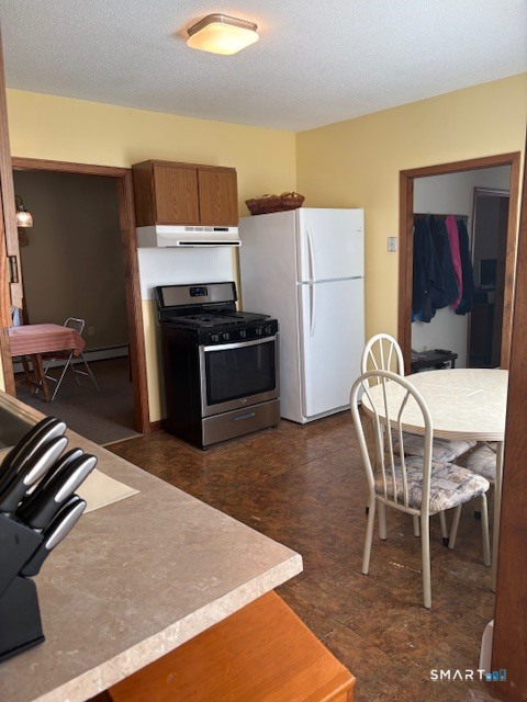 121 Yorkshire Street Torrington, CT 06790 - Photo 7 of 29