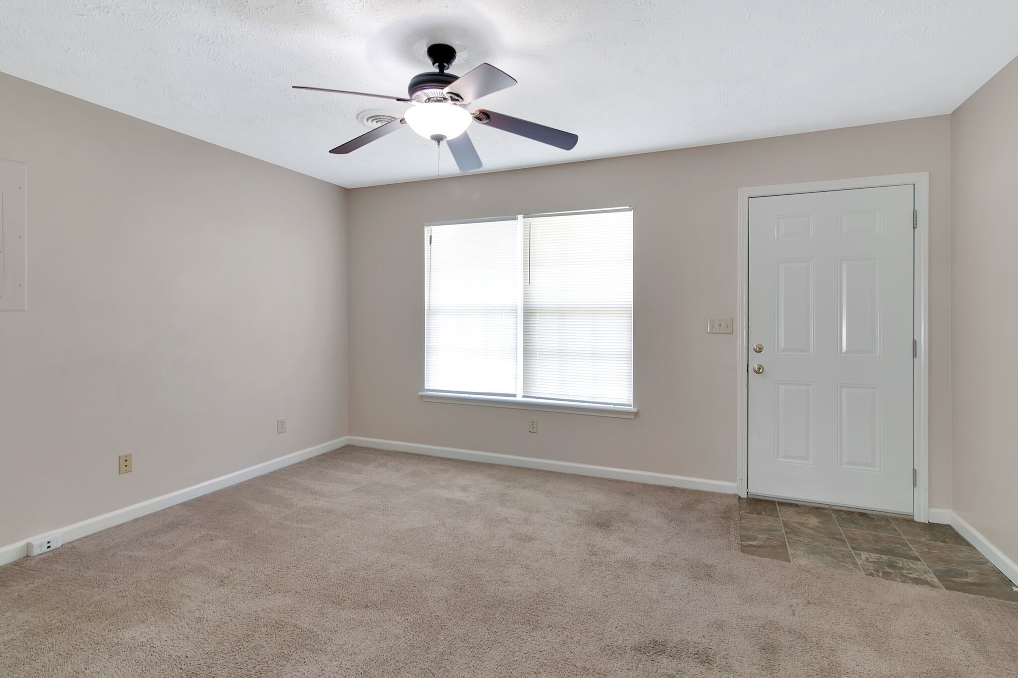 999 State Line Road Oak Grove, KY 42262 - Photo 6 of 23