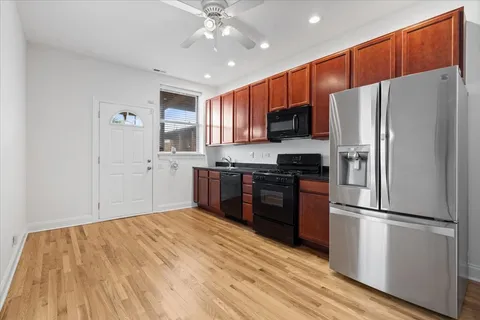 $185,000 | 6208 South Evans Avenue, Unit 3, Chicago, IL 60637