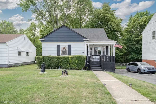 $164,999 | 13611 Cranwood Park Boulevard, Garfield Heights, OH 44125