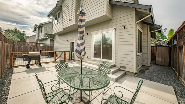 $679,000 | 2213 Tapian Way, Santa Rosa, CA 95403