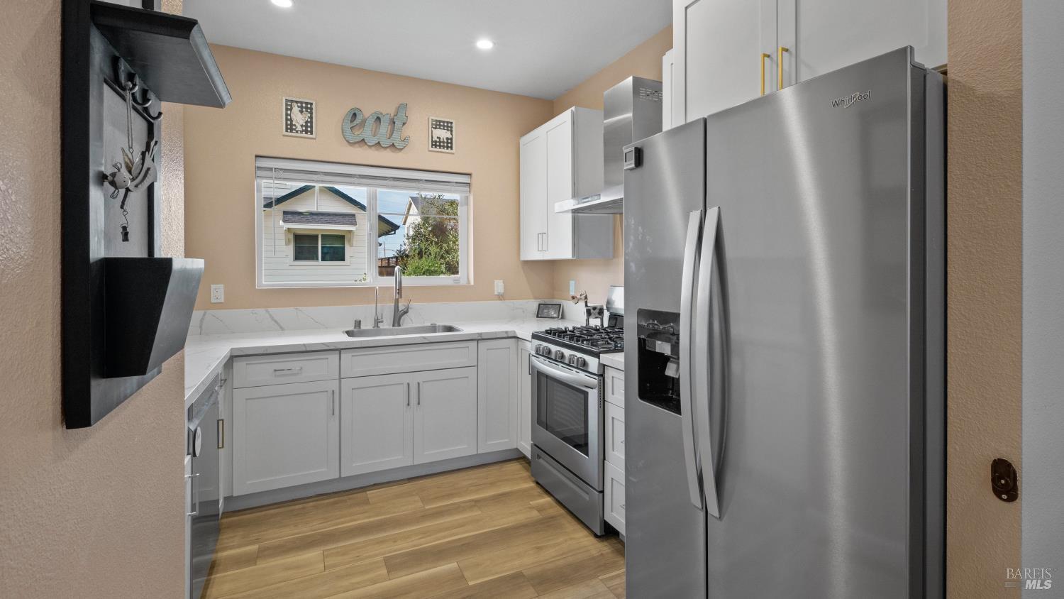 2213 Tapian Way Santa Rosa, CA 95403 - Photo 8 of 31