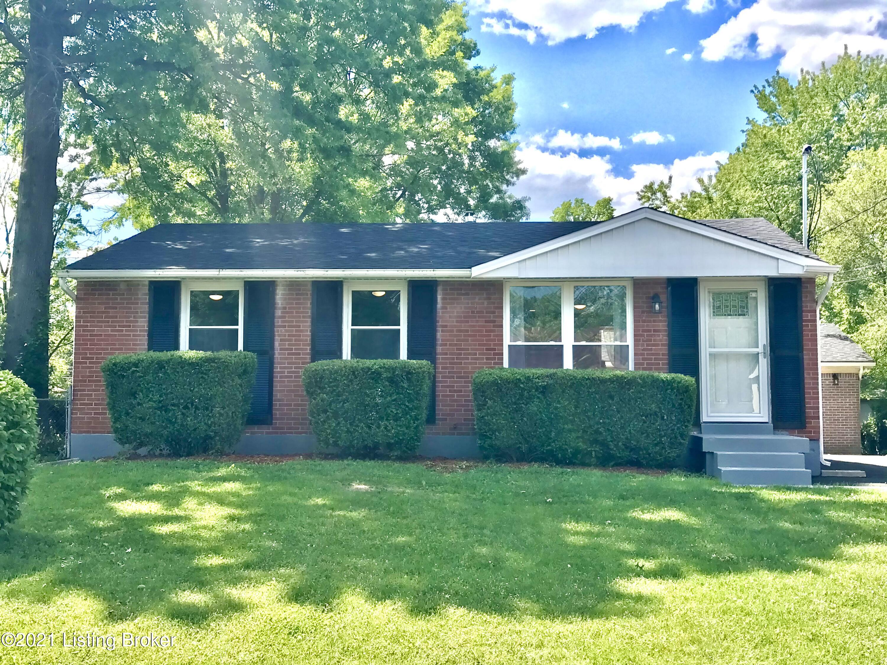 5108 Red Fern Road Louisville, KY 40218 - Photo 1 of 34 AB4184E0-7181-4CEF-B414-E97FCD5DD746