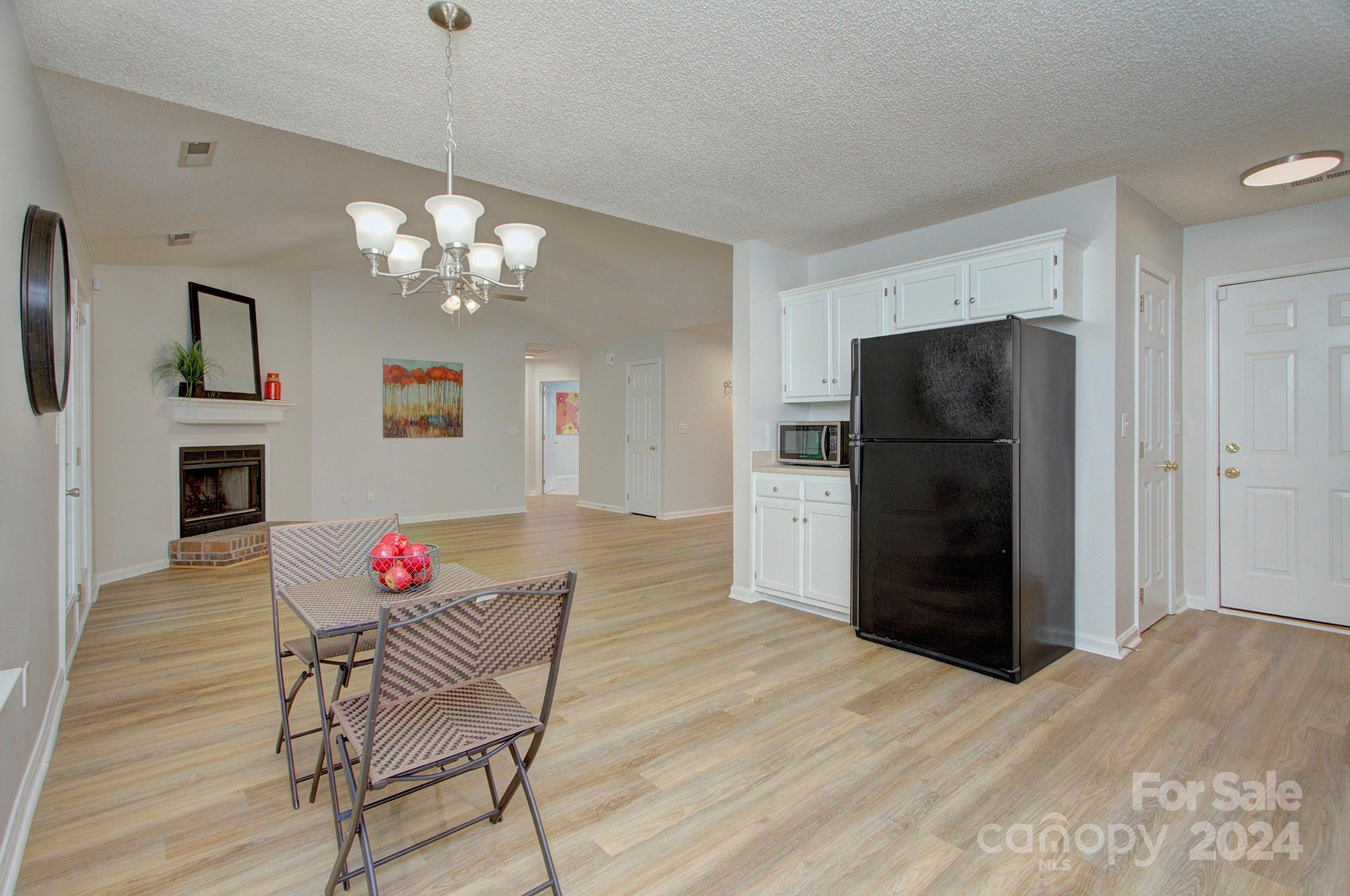 6015 Ridge Point Court Charlotte, NC 28212 - Photo 12 of 27 Gallery Image 12