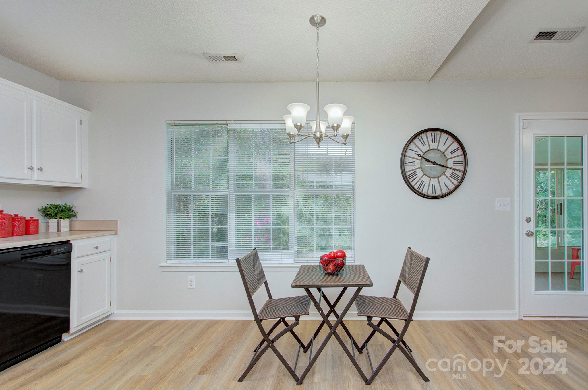 6015 Ridge Point Court Charlotte, NC 28212 - Photo 13 of 27 Gallery Image 13