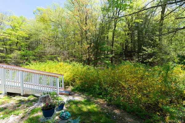 $1,500 | 21 Van Dam Road, Hyde Park, NY 12538