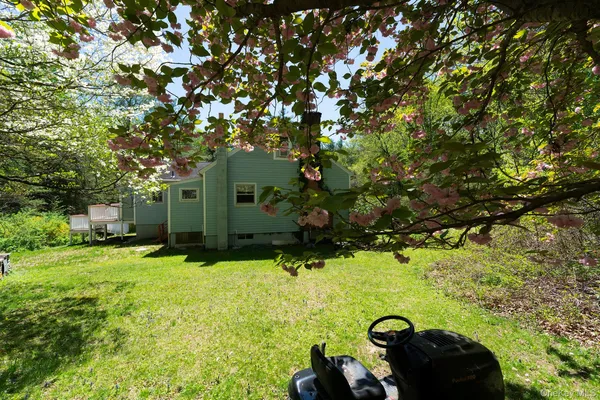 $1,500 | 21 Van Dam Road, Hyde Park, NY 12538