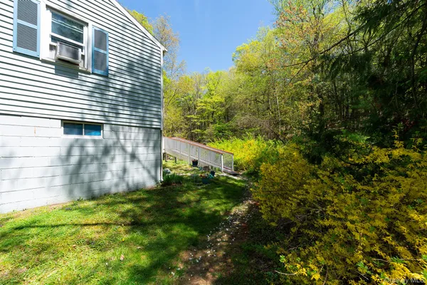 $1,500 | 21 Van Dam Road, Hyde Park, NY 12538