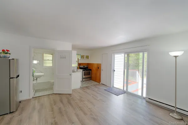 $1,500 | 21 Van Dam Road, Hyde Park, NY 12538