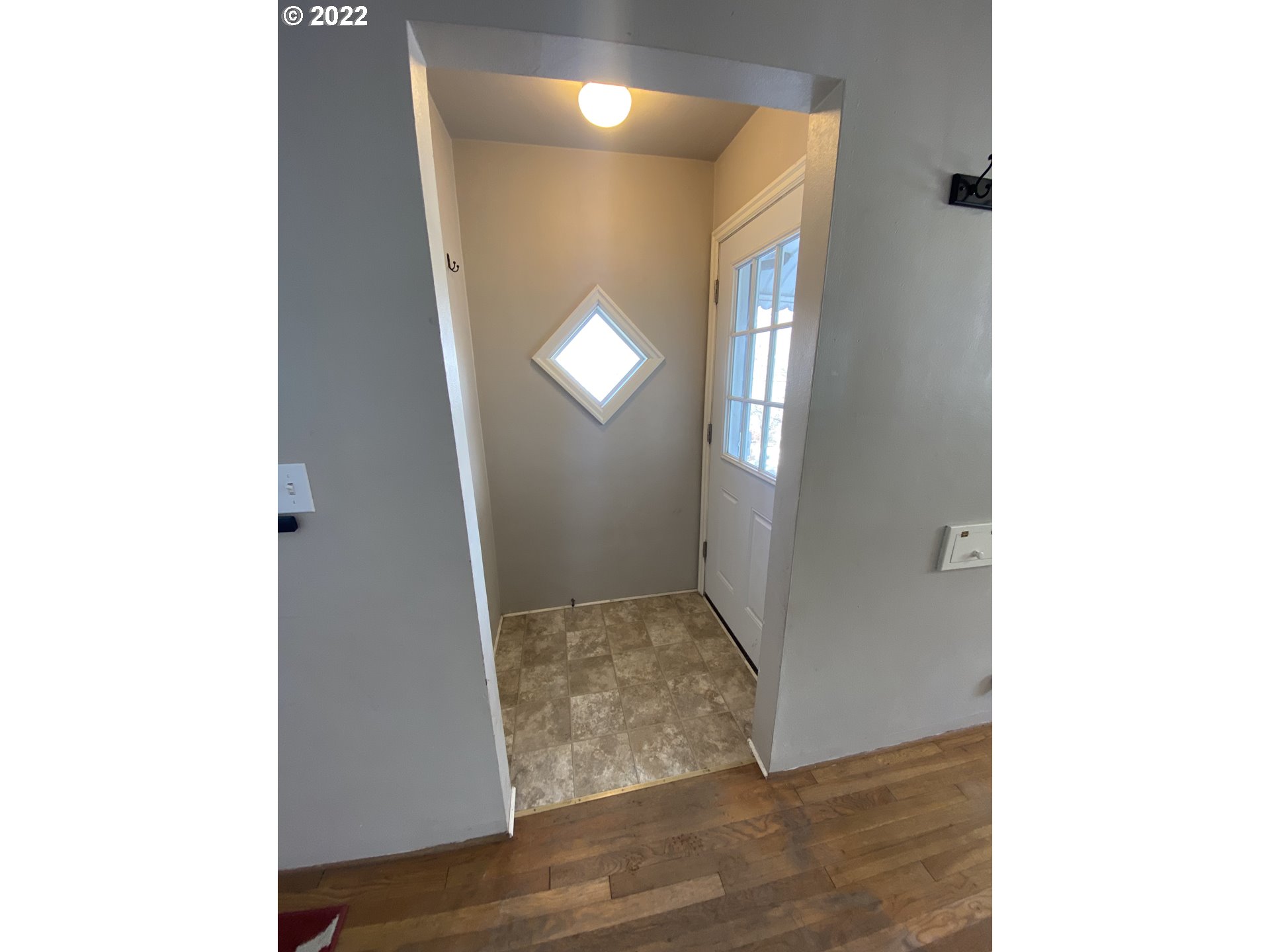 514 Southwest Isaac Avenue Pendleton, OR 97801 - Photo 3 of 25 Gallery Image 3