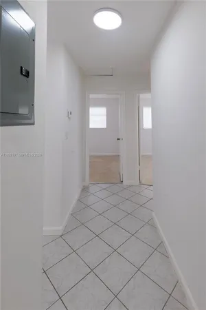 $949,990 | 9700 Kendale Boulevard, Miami, FL 33176