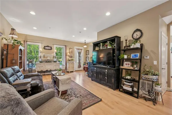 $1,095,000 | 1641 Overton Lane, Pittsburgh, PA 15217
