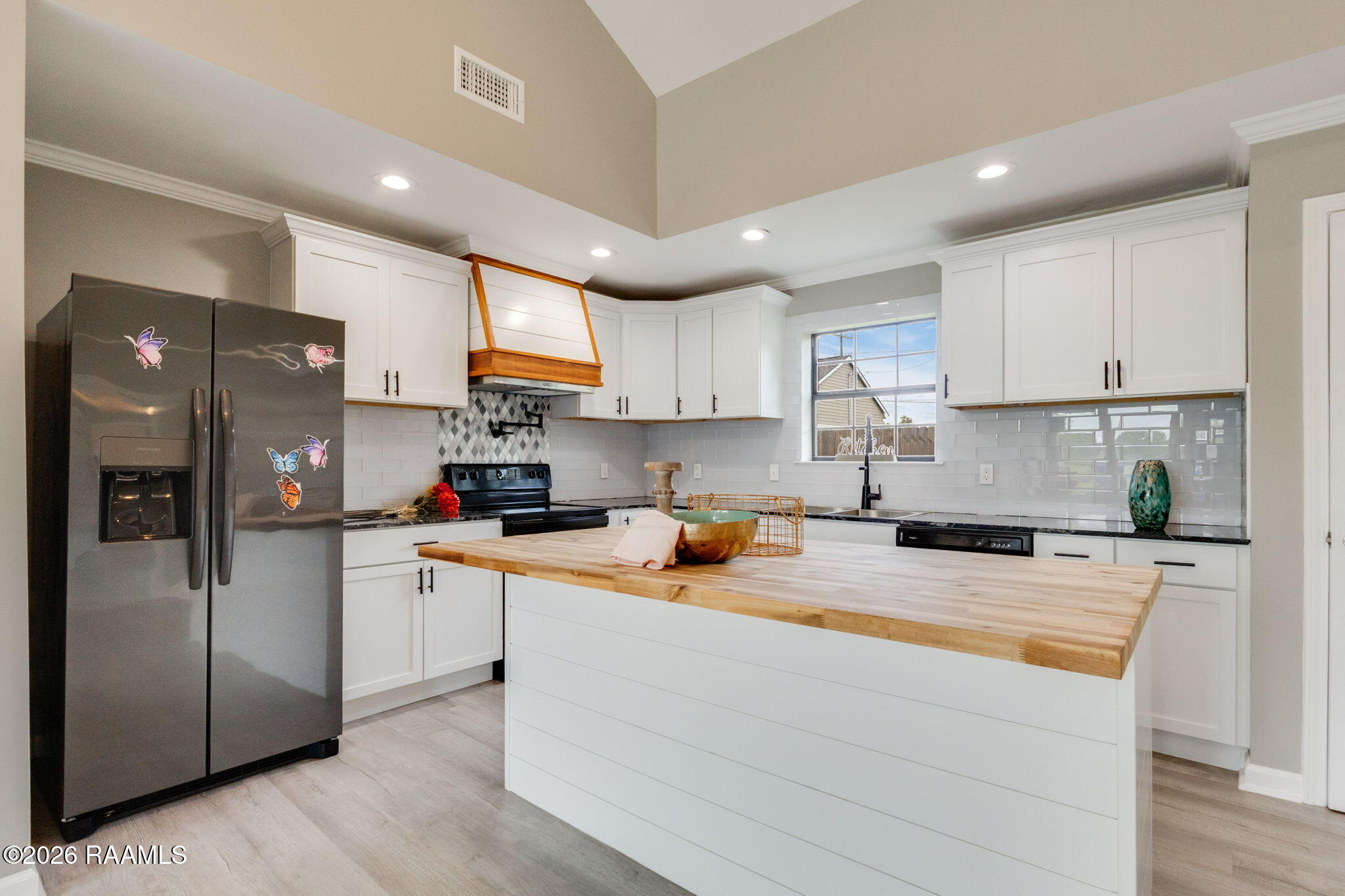 326 Compress Road Opelousas, LA 70570 - Photo 4 of 14 4-web-or-mls-326 compress-3