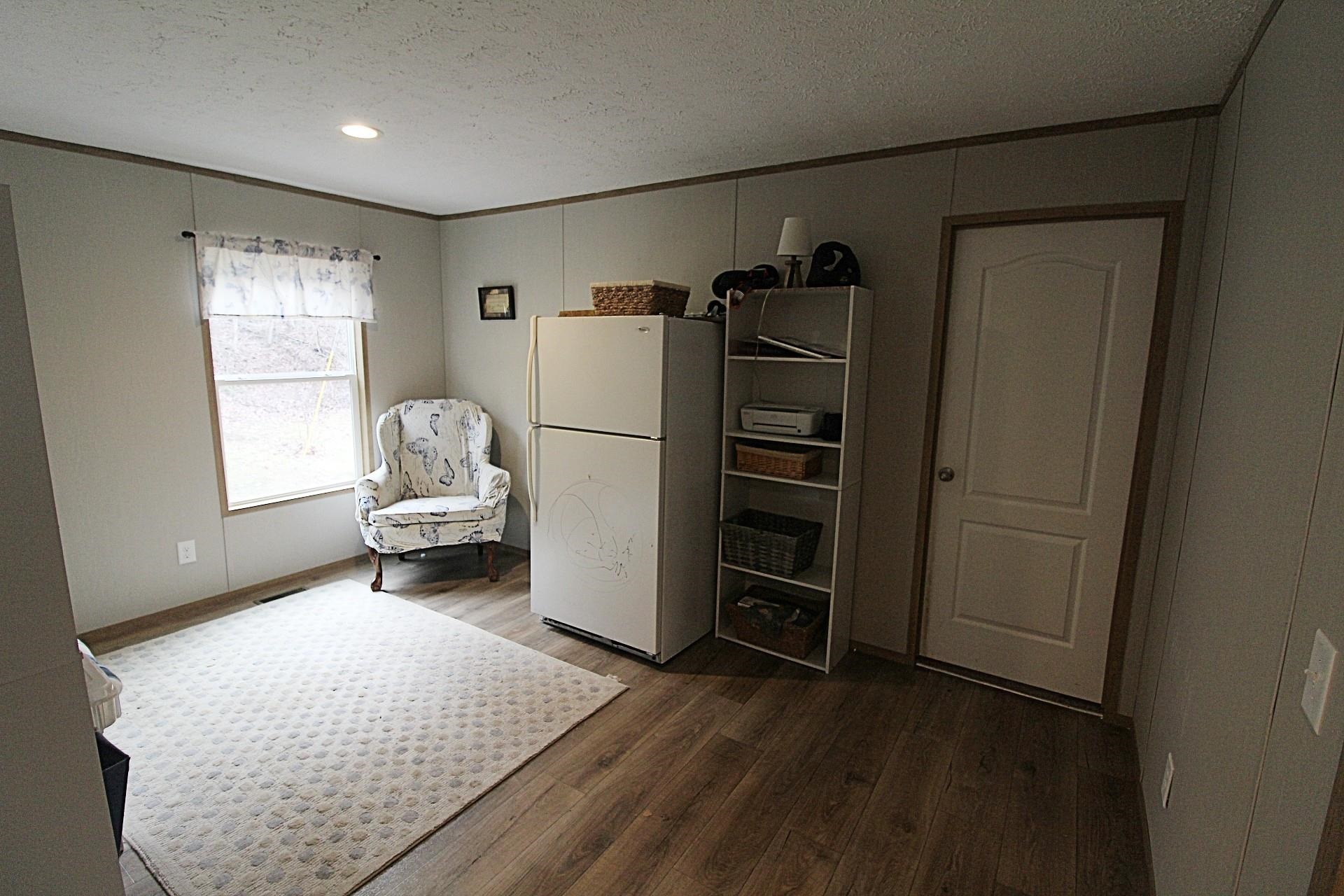 8350 East Tygart Road Greenup, KY 41144 - Photo 7 of 16
