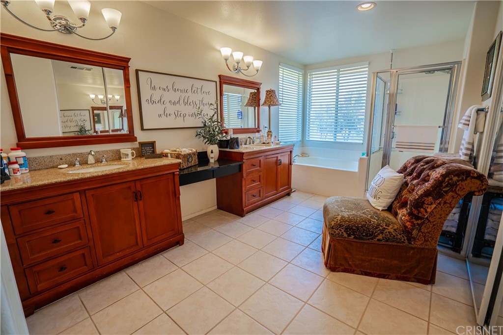 32660 The Old Road Castaic, CA 91384 - Photo 20 of 42