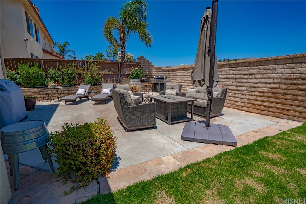 32660 The Old Road Castaic, CA 91384 - Photo 7 of 42