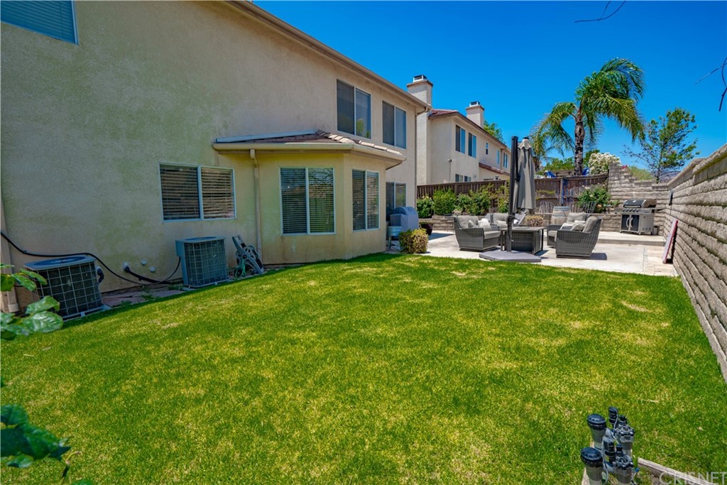 32660 The Old Road Castaic, CA 91384 - Photo 9 of 42