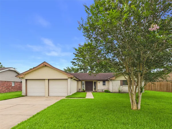 $250,000 | 1909 Tracy Lynn Lane, Alvin, TX 77511