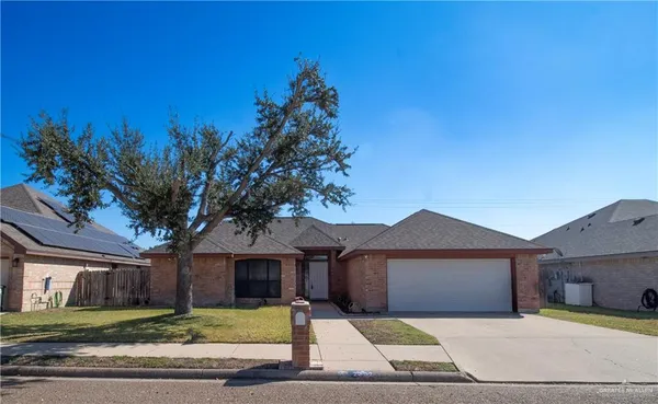 $1,725 | 2202 Morning Lane, Mission, TX 78572