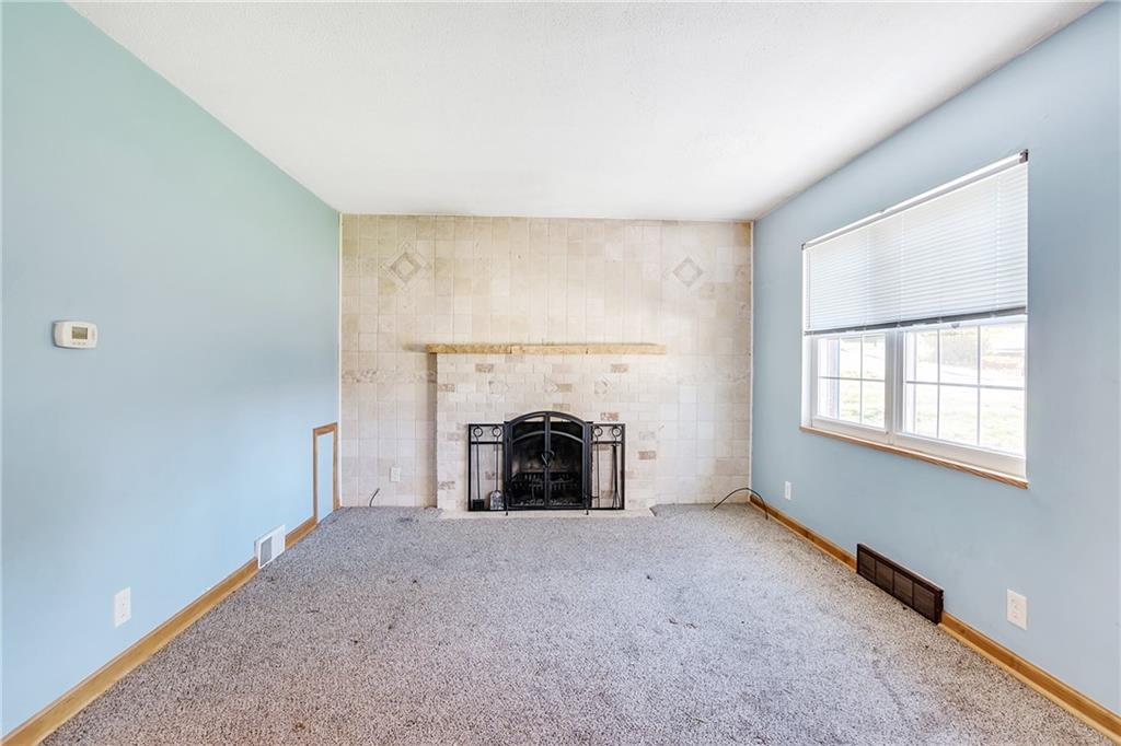 1247 Cascade Road Monaca, PA 15061 - Photo 4 of 22 Gallery Image 4