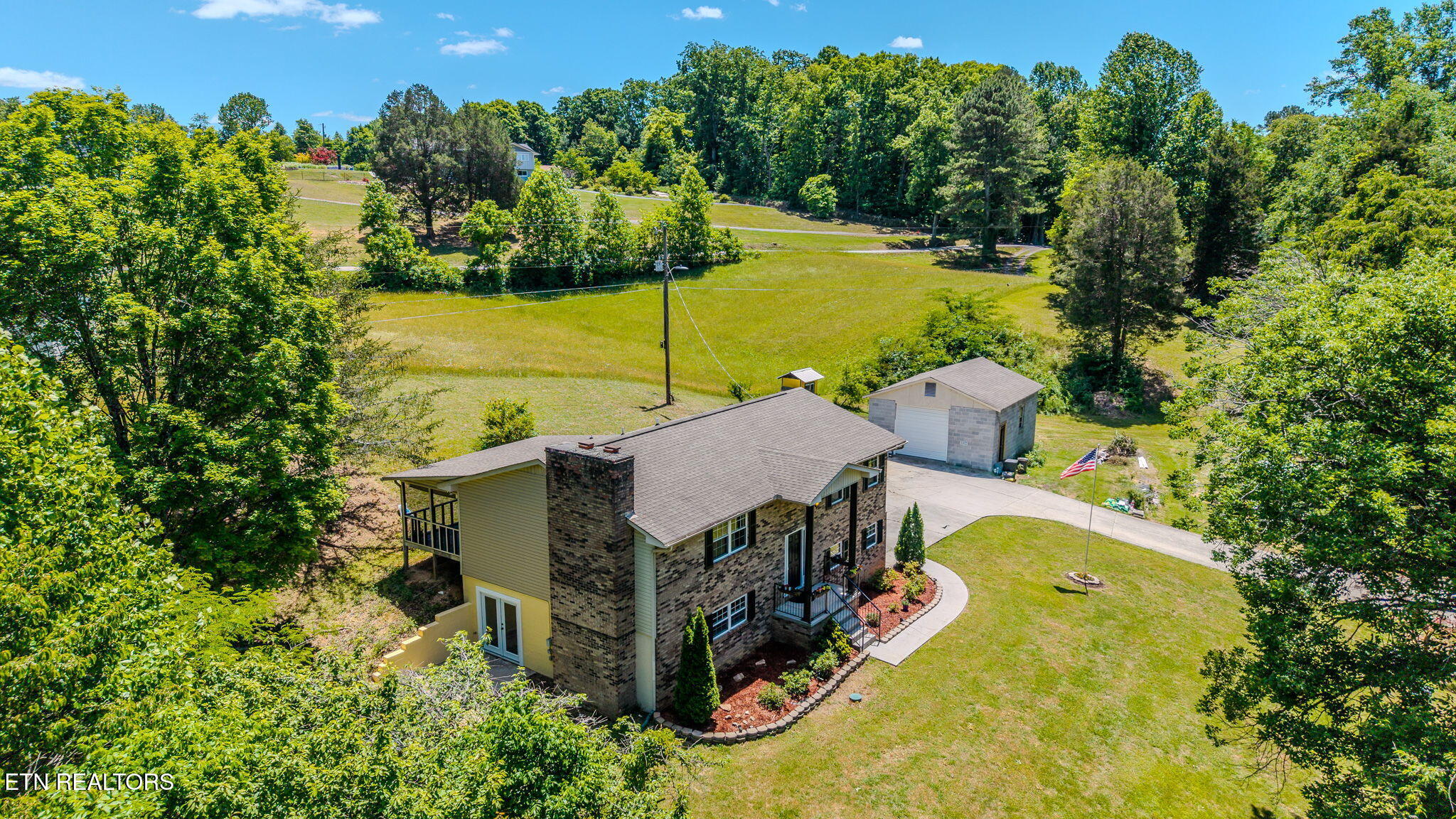 8544 Pedigo Road Powell, TN 37849 - Photo 34 of 35 35-web-or-mls-DJI_20260514135113_0609_D