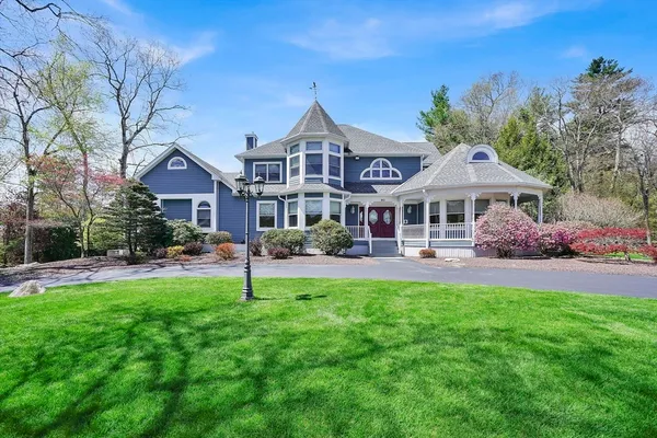 $999,000 | 90 Southwood Drive, Ludlow, MA 01056