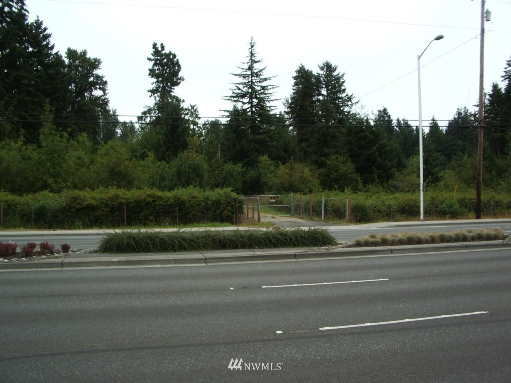 13811 Canyon Road East Puyallup, WA 98373 - Photo 2 of 12