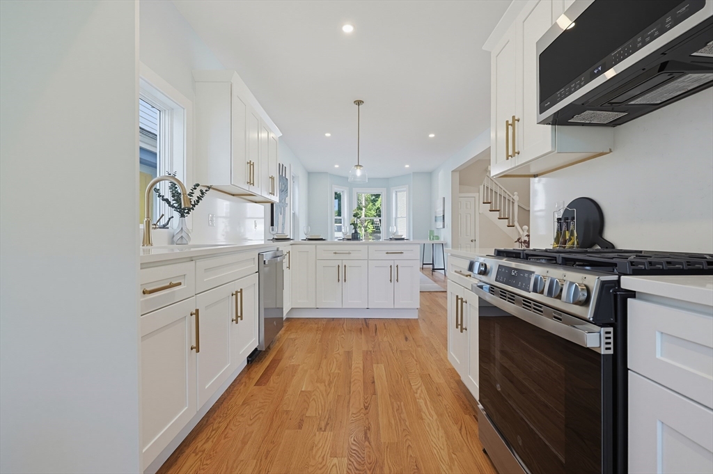 26 Pleasant Street Beverly, MA 01915 - Photo 10 of 26