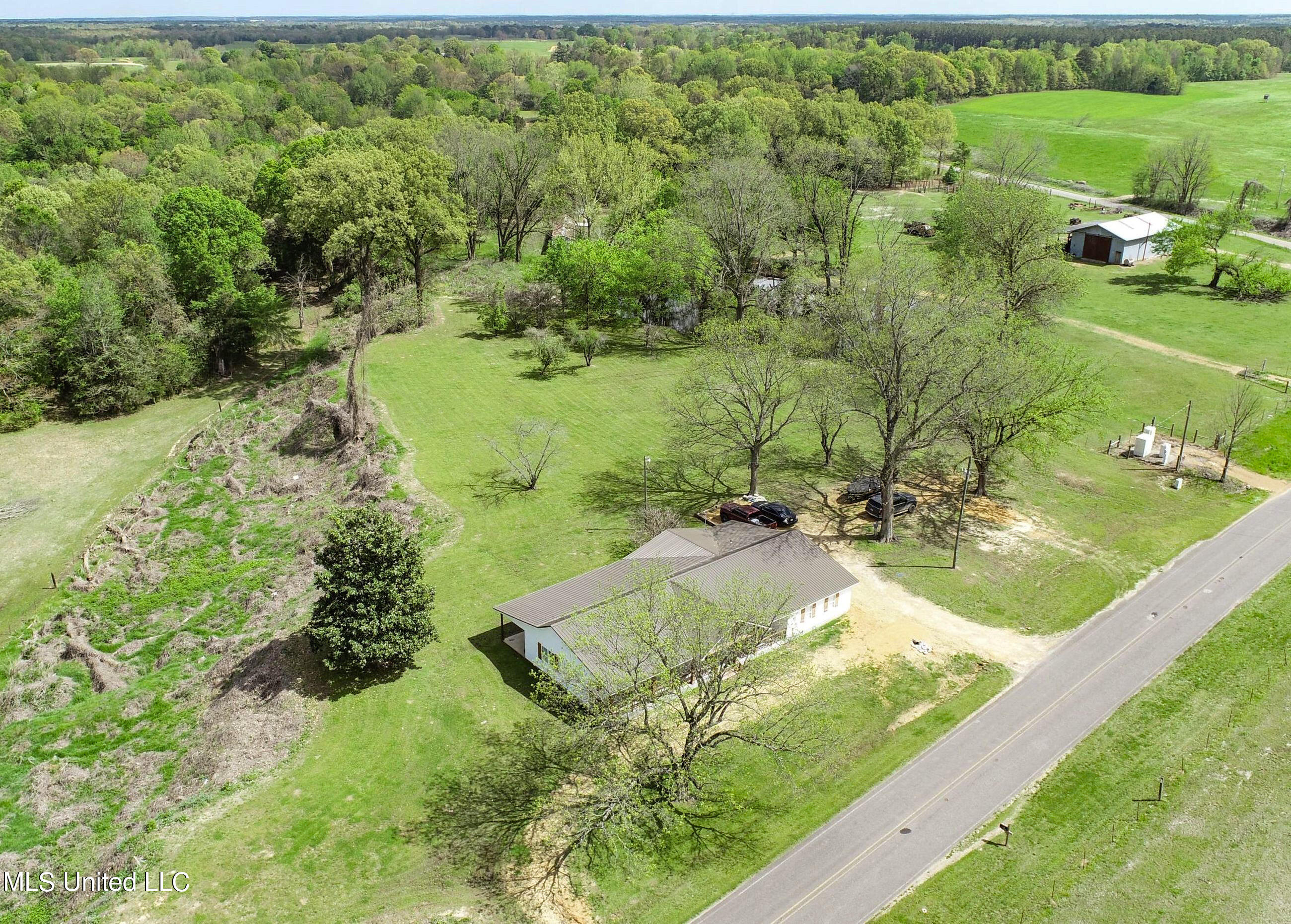 9104 Teasdale Road Enid, MS 38927 - Photo 8 of 125 2bolt4