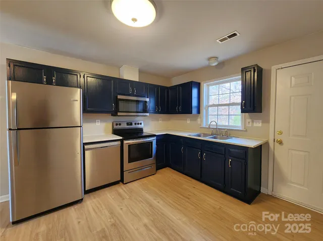 $1,695 | 1247 Forest Park Drive, Kannapolis, NC 28083