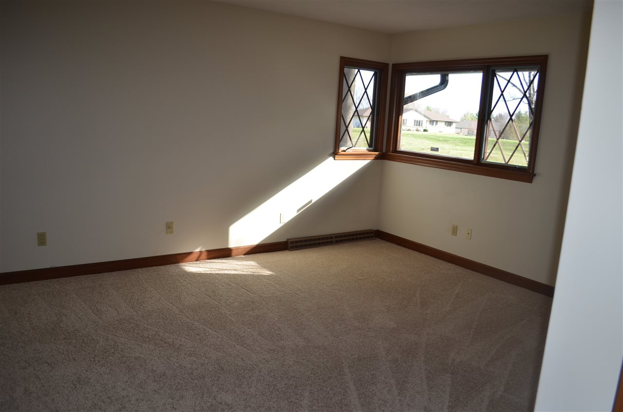 6907 Marengo Road Belvidere, IL 61008 - Photo 12 of 23 Gallery Image 12