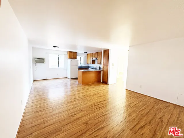 $2,495 | 5440 Carlton Way, Unit 110, Los Angeles, CA 90027