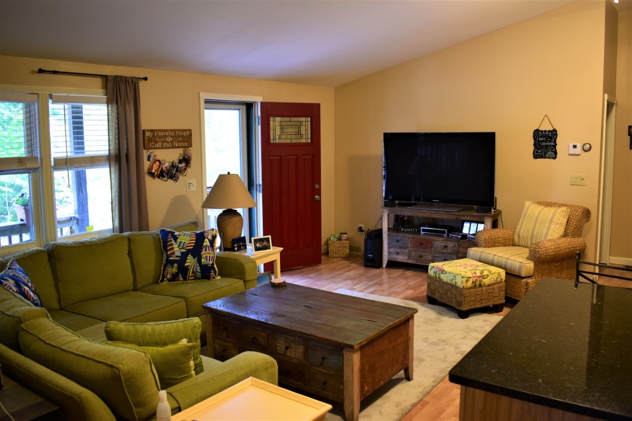 60 Bedrock Road Wakefield, NH 03830 - Photo 3 of 10 Gallery Image 3