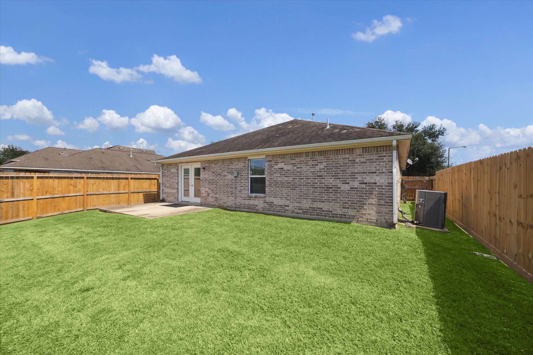 1805 Clover Patch Alvin, TX 77511 - Photo 13 of 14